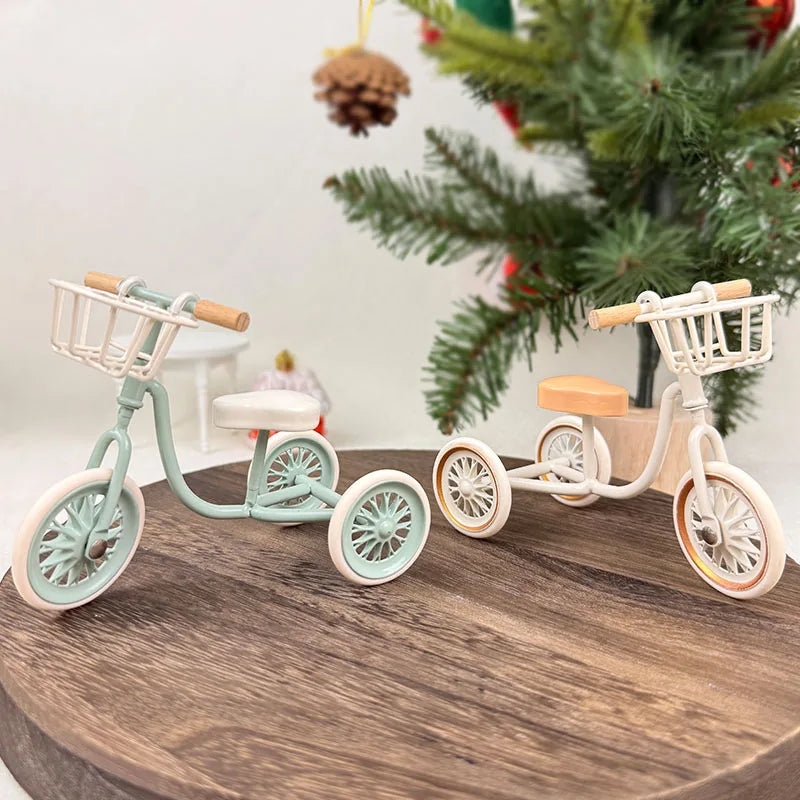 Home Decor Wrought Iron Tricycle Bicycle Model Non-Electric Decorative Ornament The Perfect Gift for Any Occasion