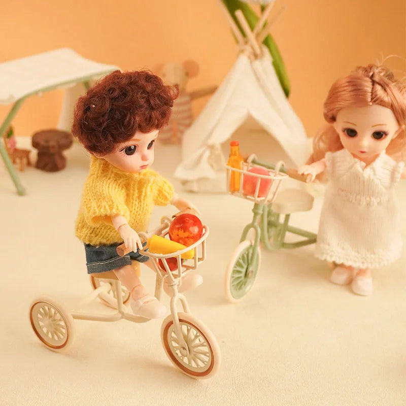 Home Decor Wrought Iron Tricycle Bicycle Model Non-Electric Decorative Ornament The Perfect Gift for Any Occasion