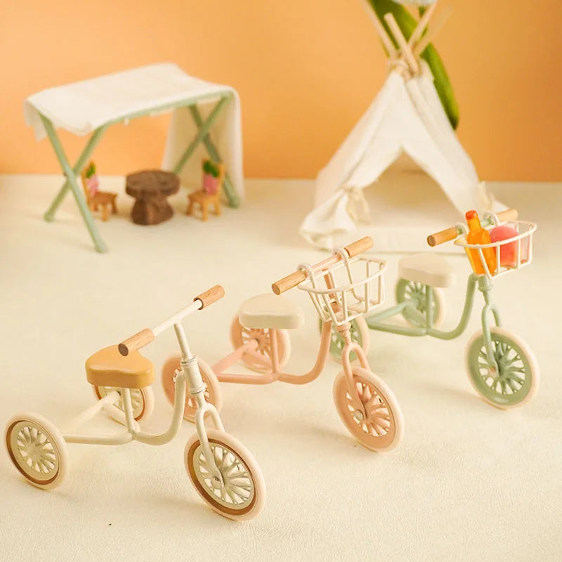 Home Decor Wrought Iron Tricycle Bicycle Model Non-Electric Decorative Ornament The Perfect Gift for Any Occasion